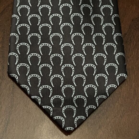 Hermes Gray 100% Silk Men’s Neck Tie Made In France - Picture 1 of 10
